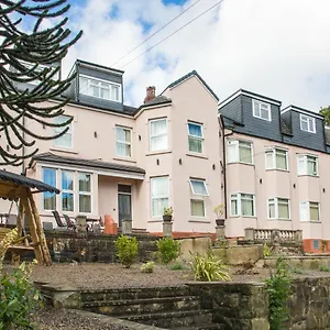 High Bank 2*, Leeds (West Yorkshire) United Kingdom